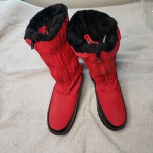 Canada Weather Gear Winnie Boots Women 6.5 Red Mid Calf Winter Faux Fur Cozycore